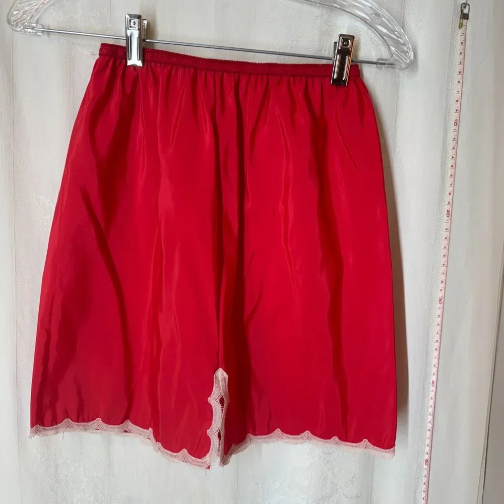 Vintage Red Half Slip - Picture 6 of 7